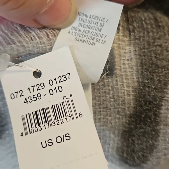 aerie Winter Camo Scarf/Wrap - Picture 4 of 5